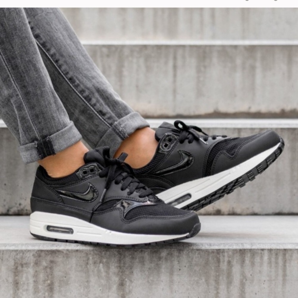 Nike Air Max 1 Stealth
